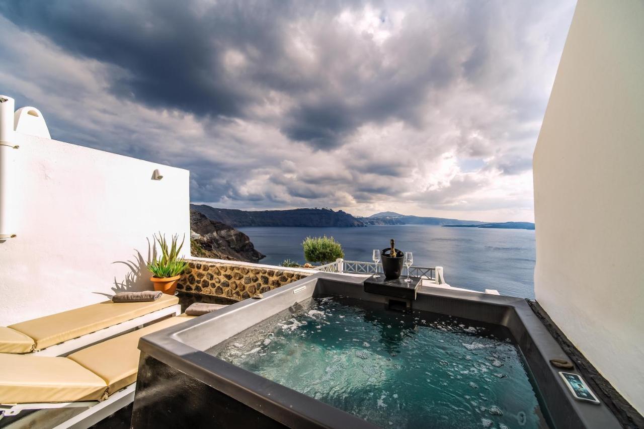 Solstice Luxury Suites Oia  Exterior photo