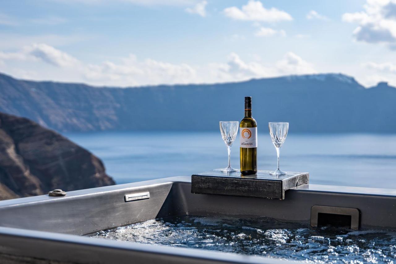Solstice Luxury Suites Oia  Exterior photo