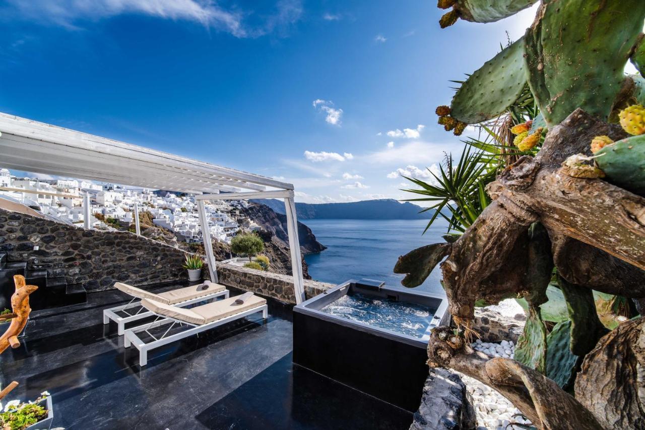 Solstice Luxury Suites Oia  Exterior photo