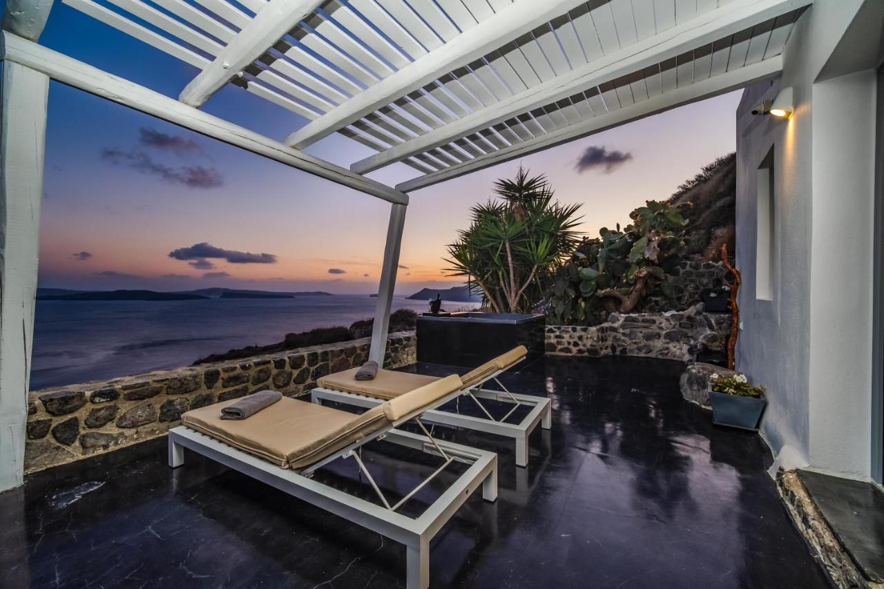 Solstice Luxury Suites Oia  Exterior photo