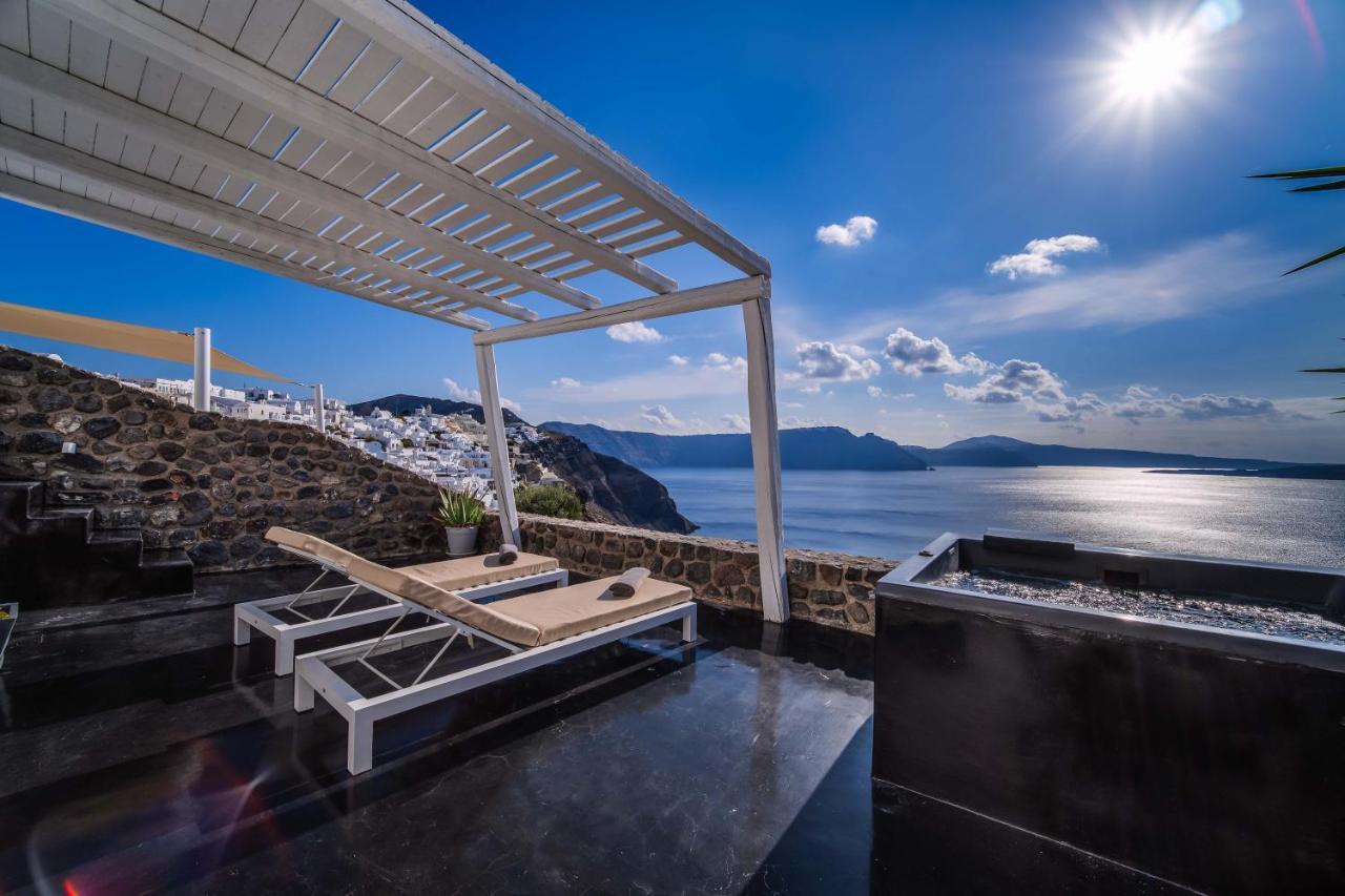 Solstice Luxury Suites Oia  Exterior photo