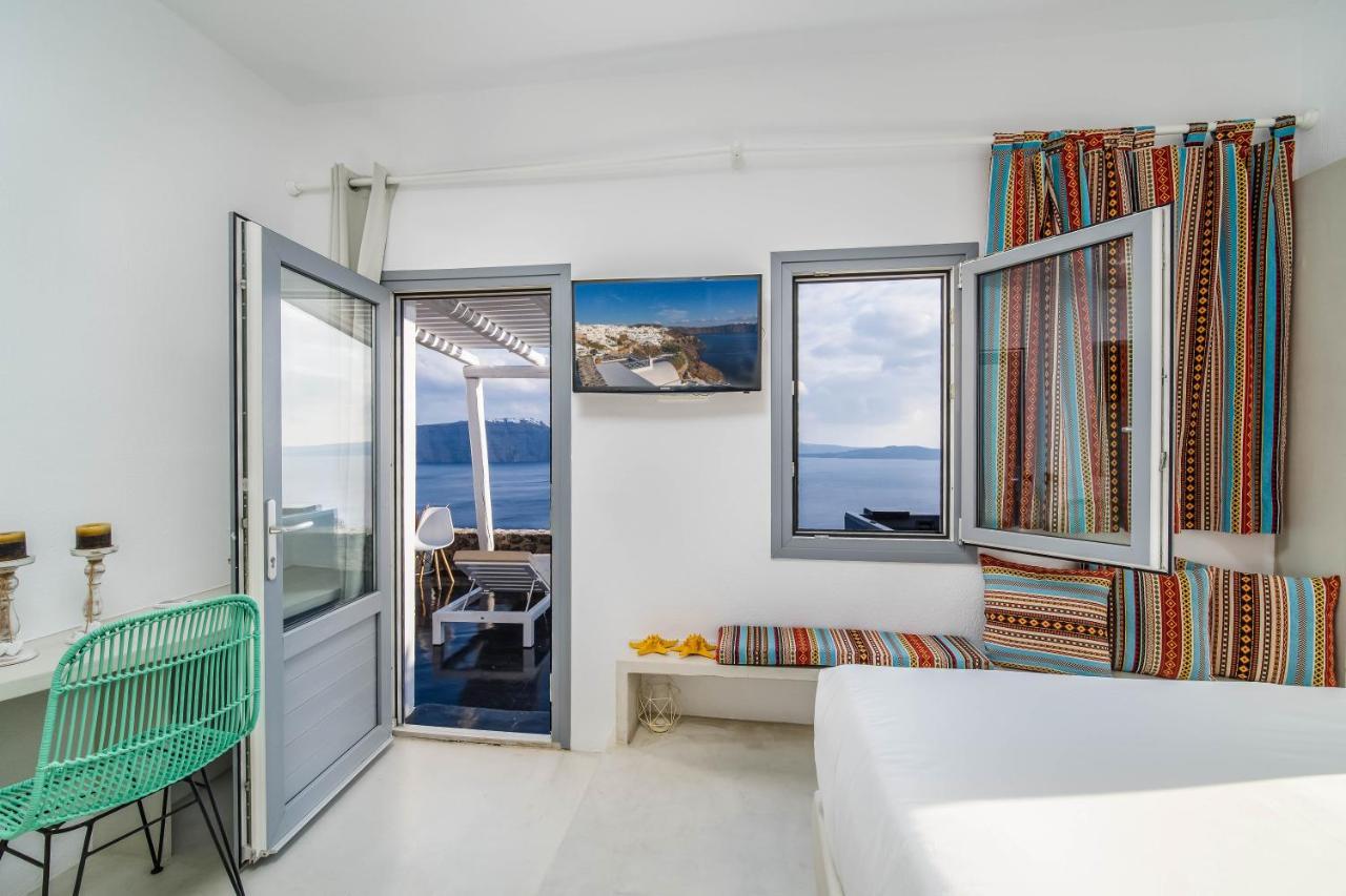 Solstice Luxury Suites Oia  Exterior photo