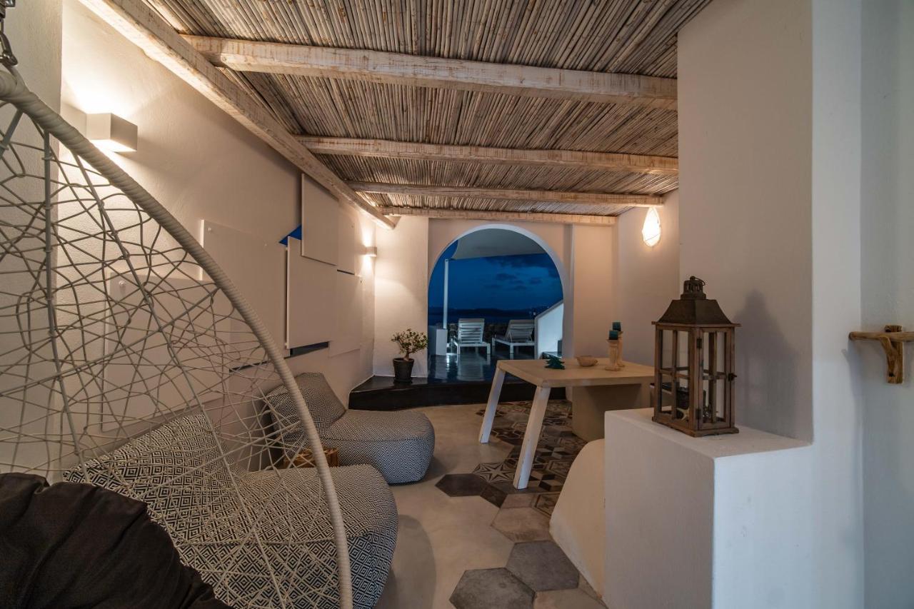 Solstice Luxury Suites Oia  Exterior photo