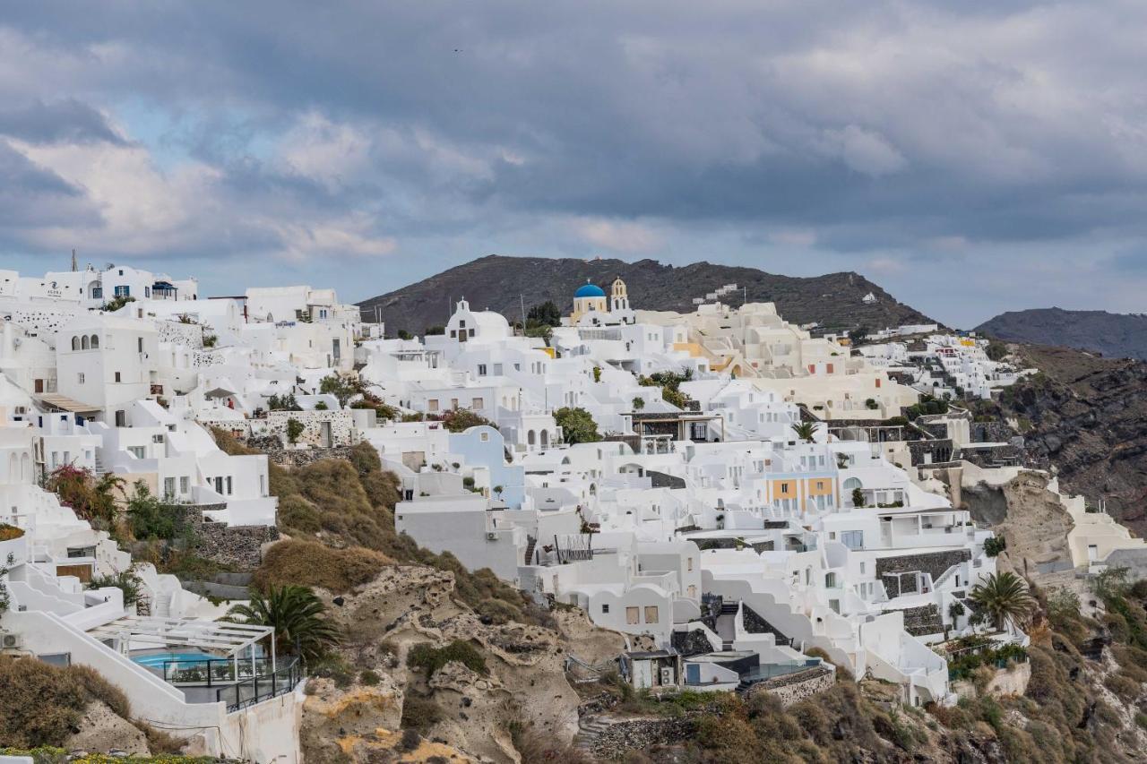 Solstice Luxury Suites Oia  Exterior photo
