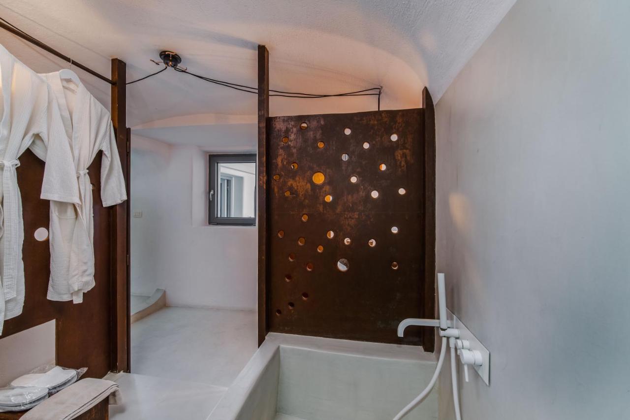 Solstice Luxury Suites Oia  Exterior photo