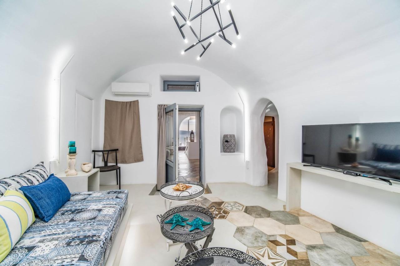 Solstice Luxury Suites Oia  Exterior photo