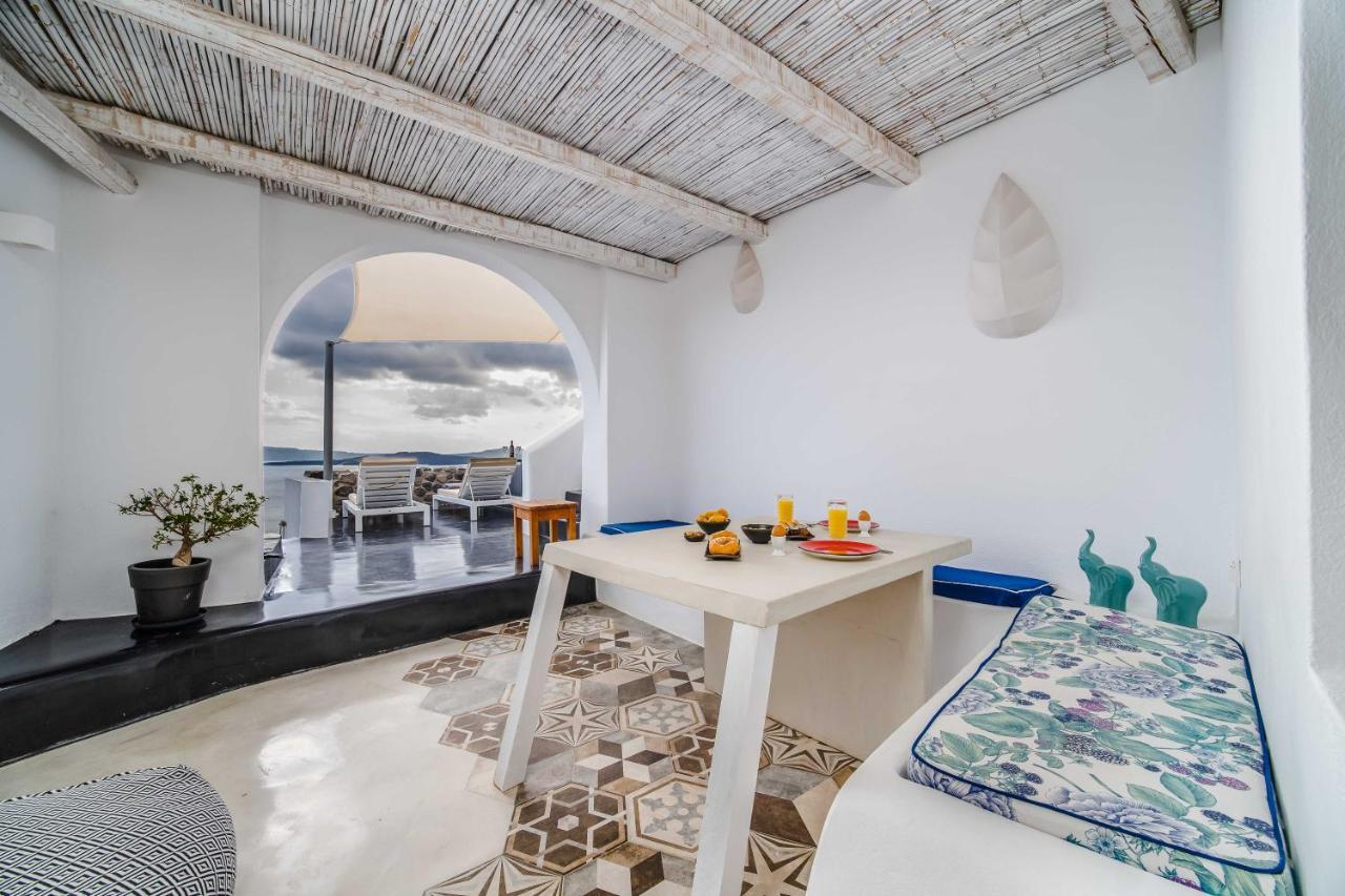 Solstice Luxury Suites Oia  Exterior photo